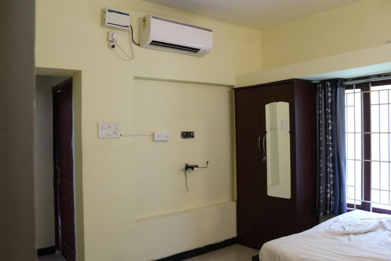 Hotel Shree Sairenu Near Maruthamalai And Bharathiyar Univ And On The Way To Near Isha Adiyogi à Marudhamalai Extérieur photo