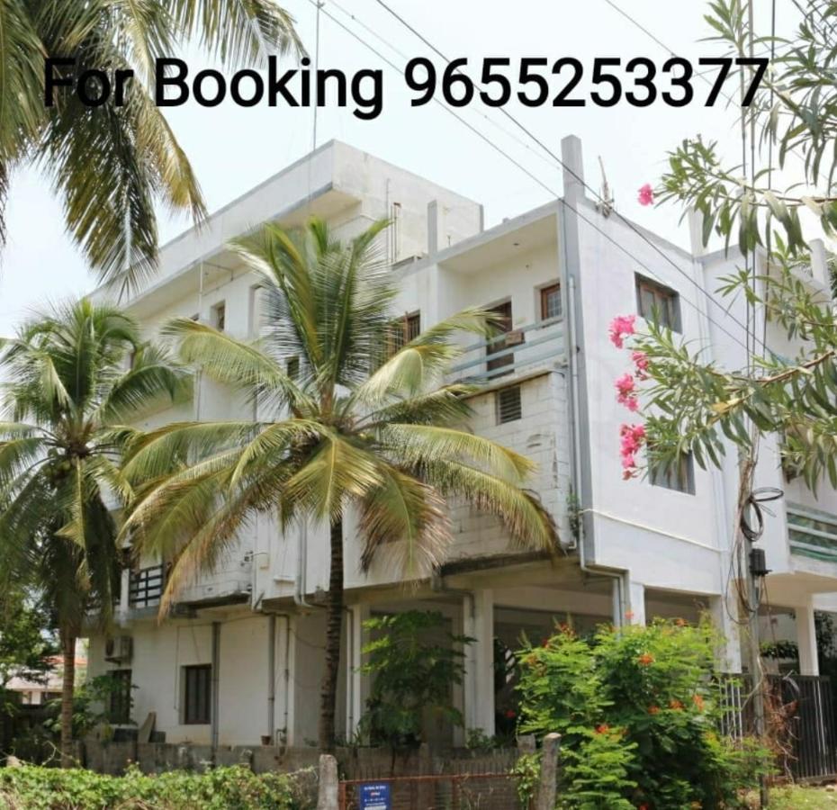 Hotel Shree Sairenu Near Maruthamalai And Bharathiyar Univ And On The Way To Near Isha Adiyogi à Marudhamalai Extérieur photo