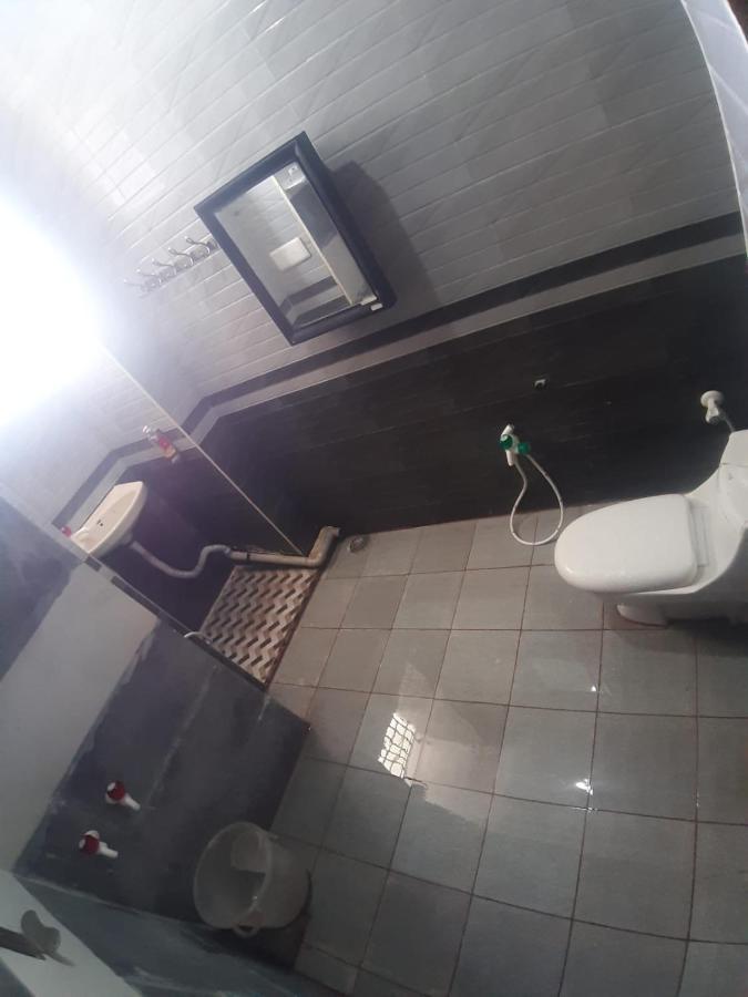 Hotel Shree Sairenu Near Maruthamalai And Bharathiyar Univ And On The Way To Near Isha Adiyogi à Marudhamalai Extérieur photo